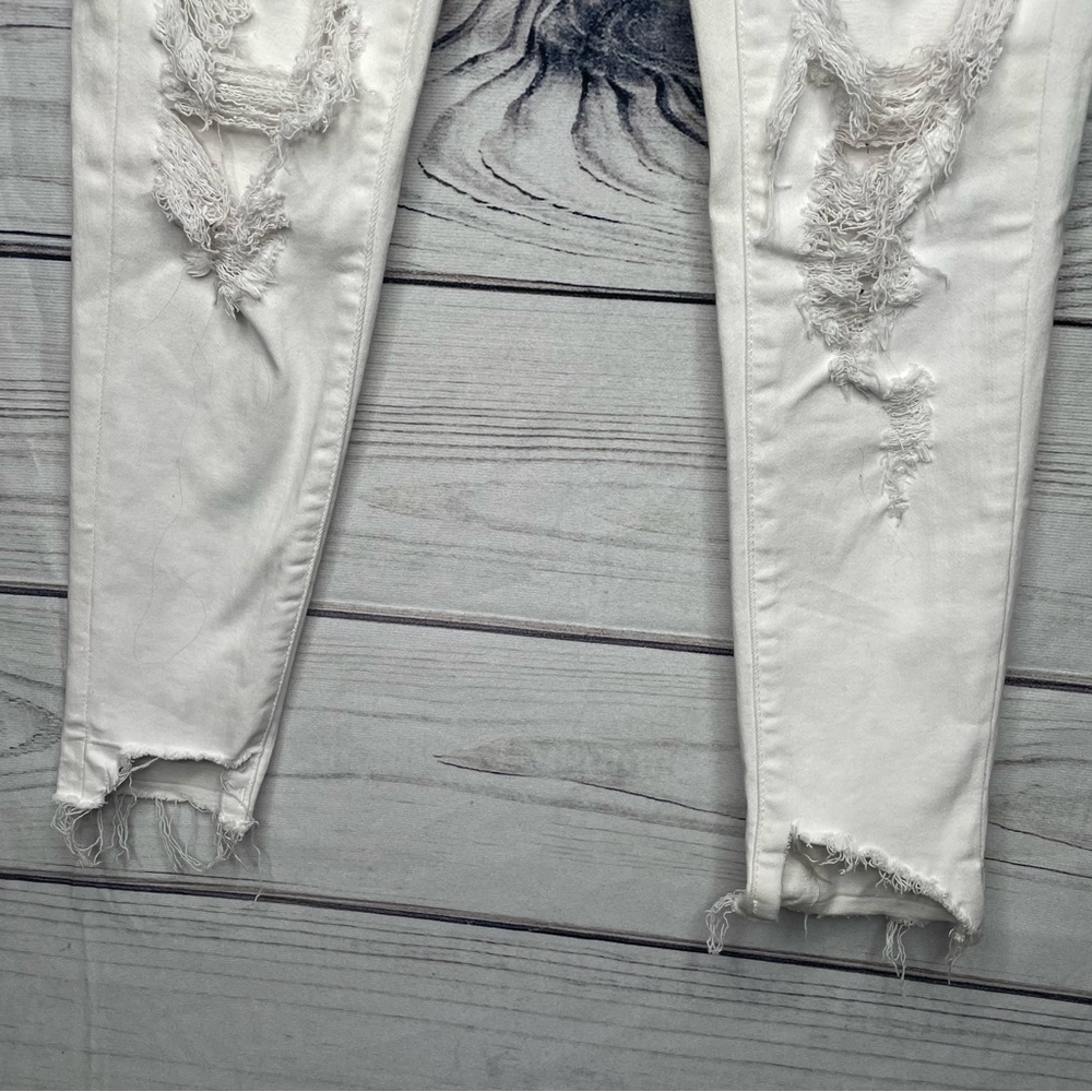 American Eagle outfitters white ripped super high-rise jagging size 4 - Picture 3 of 16